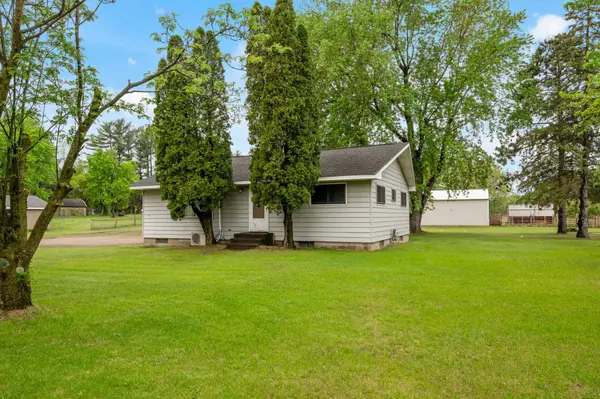 28748 Palm ST NW, Isanti, MN 55040