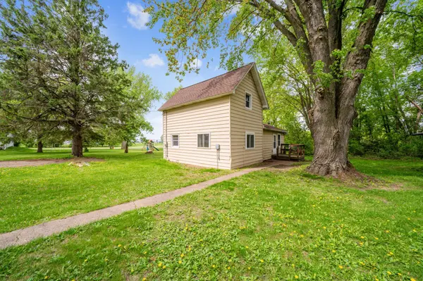 1270 Thayer ST, Hammond, WI 54015