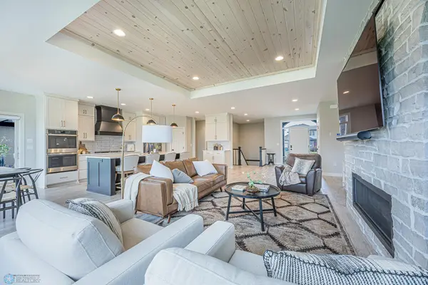 3340 2nd ST E, West Fargo, ND 58078