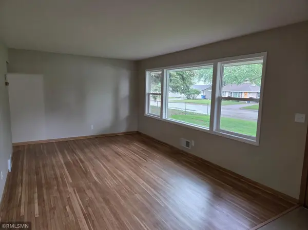 5734 W Moore Lake DR, Fridley, MN 55432