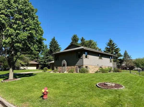 507 Pine Ridge TER, River Falls, WI 54022