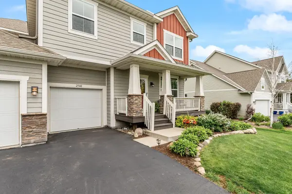 2540 Heron LN, Victoria, MN 55386