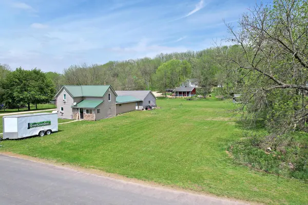 Lot 5 Oak ST NE, Mazeppa, MN 55956
