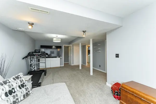 106 S Oak ST, Dover, MN 55929