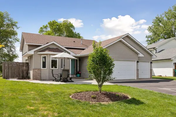1709 Shasta DR, Hudson, WI 54016