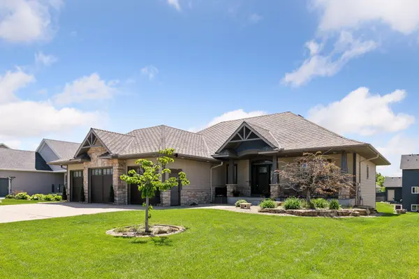 1431 10th Street CIR SE, New Prague, MN 56071