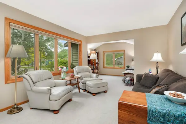1617 County Road H2 E, White Bear Lake, MN 55110