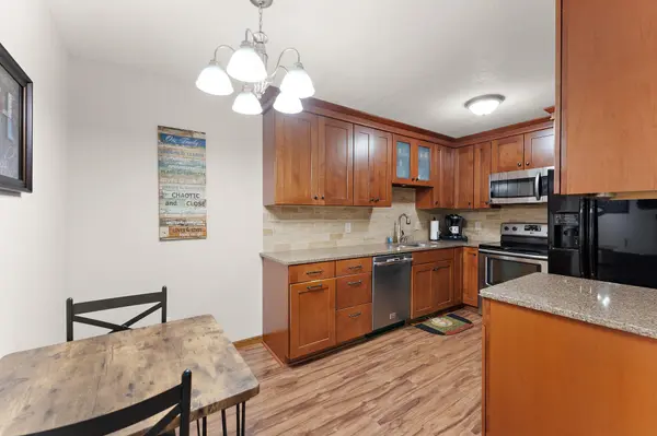 1533 Roundhouse CIR, Shakopee, MN 55379