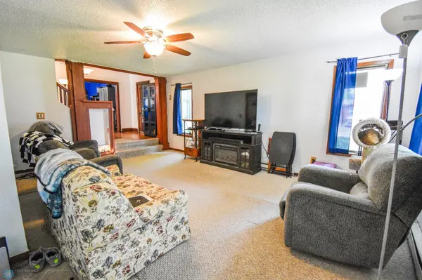 505 3rd ST, Arthur, ND 58006