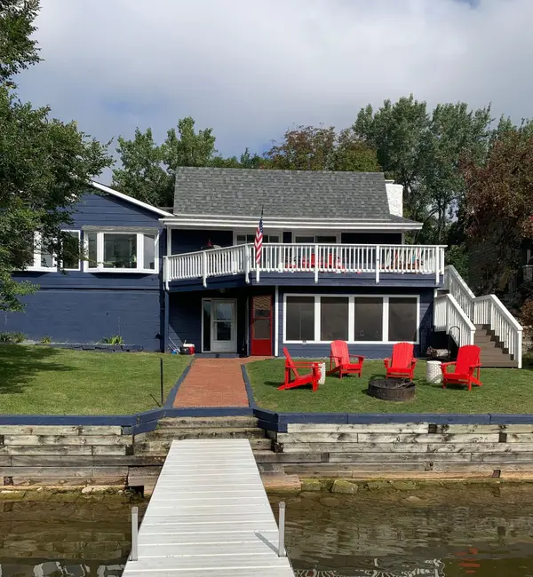 6412 Conroy ST NE, Prior Lake, MN 55372