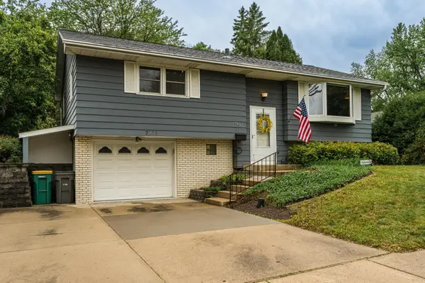 2731 12th AVE NW, Rochester, MN 55901