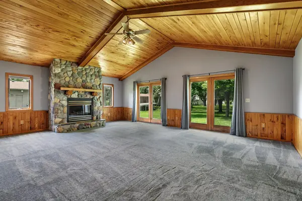 829 Cummings LN, Saint Cloud, MN 56301