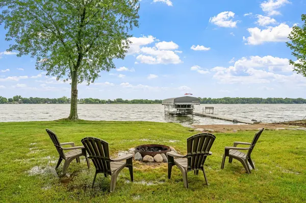 6600 Geneker WAY, Maple Plain, MN 55359