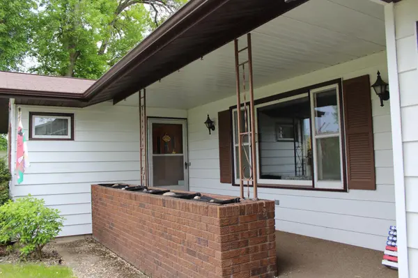 106 Poulson AVE, Henning, MN 56551
