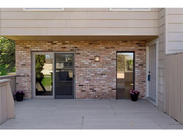 2209 Stroden CIR, Minneapolis, MN 55427