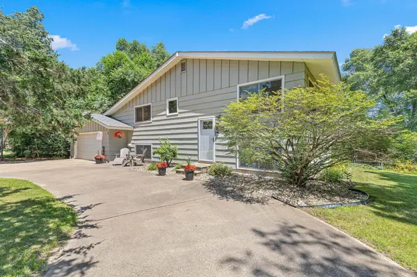 225 Quant AVE N, Lakeland, MN 55043