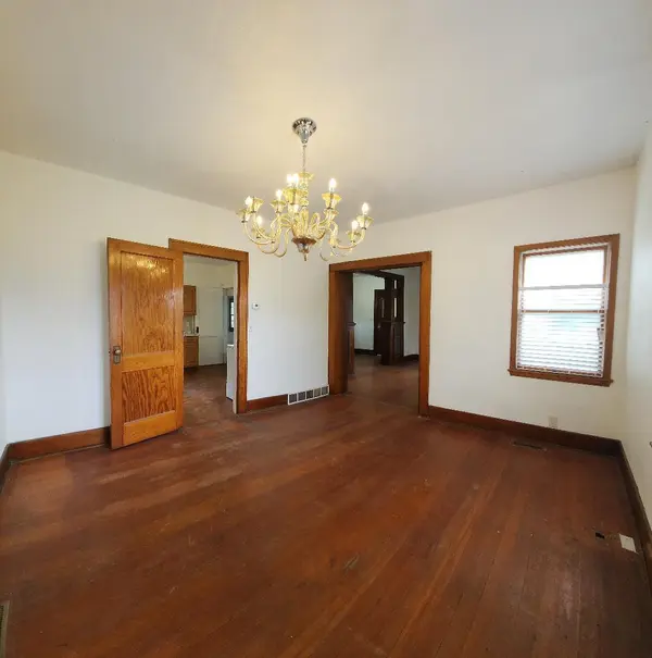 12 S Quinn ST, Bricelyn, MN 56014