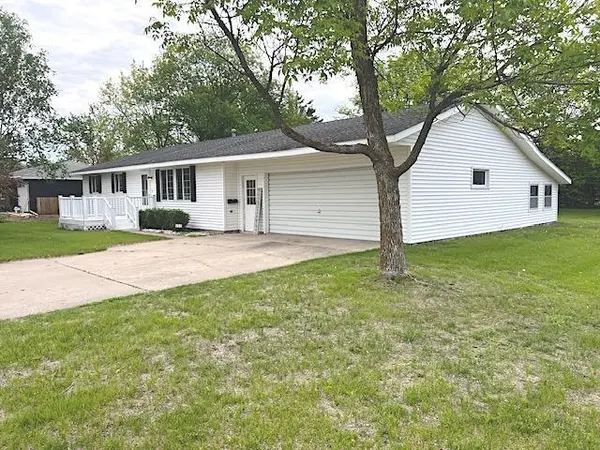 633 4th AVE SW,  Perham,  MN 56573