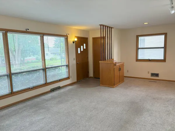 2220 23rd ST NW, Rochester, MN 55901