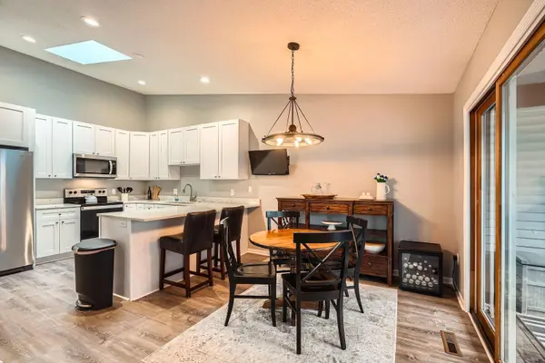4271 Boulder Ridge PT, Eagan, MN 55122