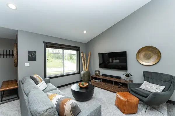 3478 Ridgeline DR SE, Rochester, MN 55904
