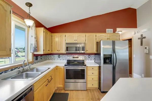 12966 Carole DR, Becker, MN 55308
