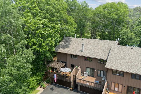 2670 Sumac RDG, White Bear Lake, MN 55110