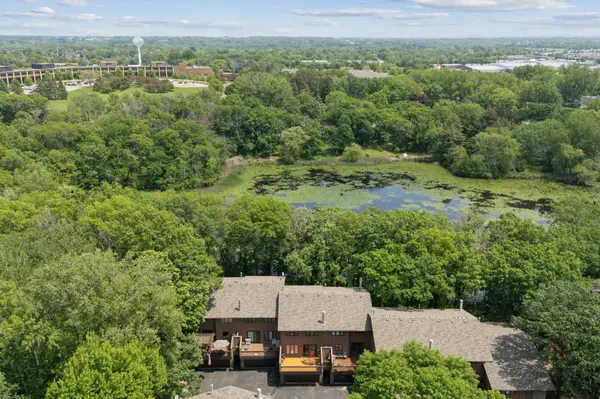 2670 Sumac RDG, White Bear Lake, MN 55110