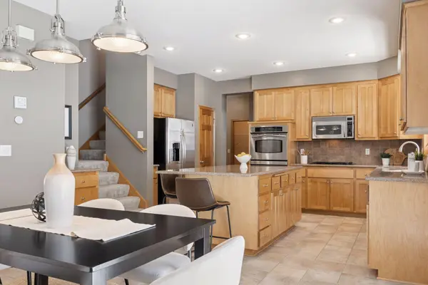 1496 Pinetree TRL, Eagan, MN 55122