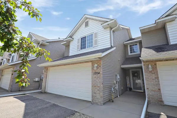 1704 Talon TRL, Eagan, MN 55122