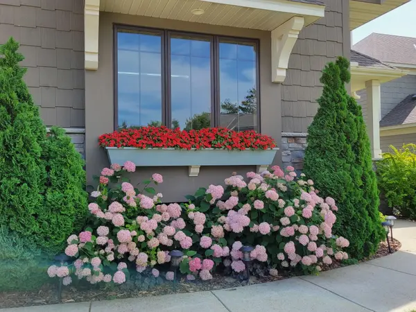 5445 Yellowstone TRL, Excelsior, MN 55331