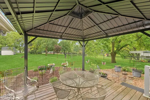 107 Hillcrest RD, Monticello, MN 55362