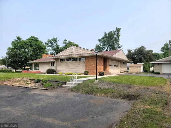 109 Jackson ST W, Eagle Bend, MN 56446