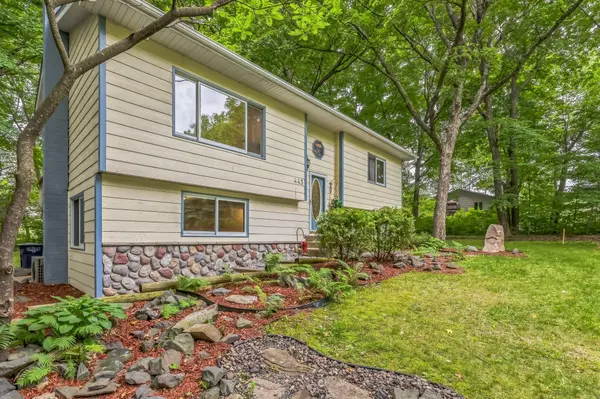 443 Locust LN, Taylors Falls, MN 55084