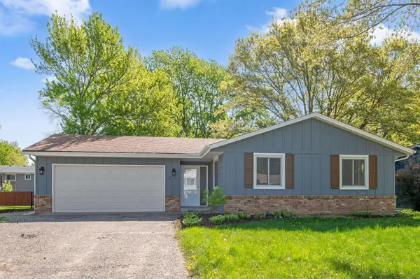 1173 Jefferson ST S, Shakopee, MN 55379