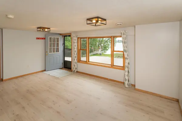31512 London DR NE, Cambridge, MN 55008