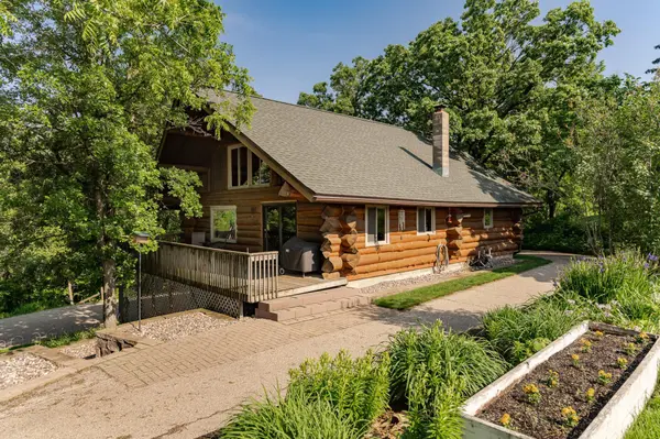 56638 County Road 1, Mazeppa, MN 55956