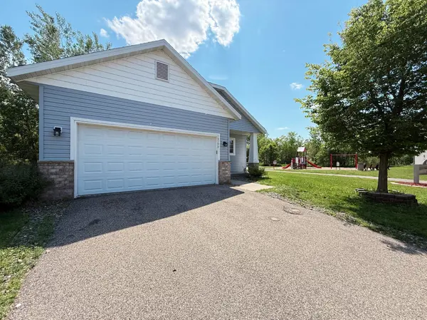 3100 212th ST W, Farmington, MN 55024
