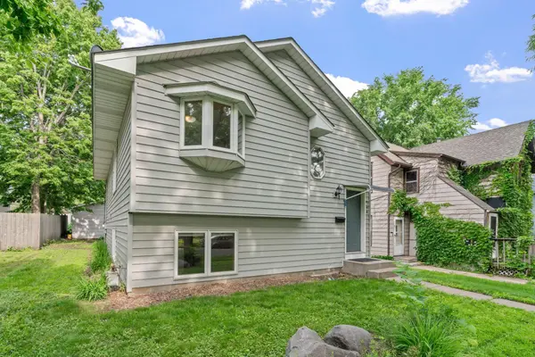 744 Pierce ST NE, Minneapolis, MN 55413