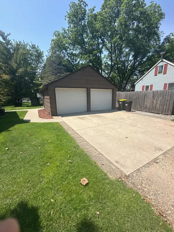 2004 7th ST SW, Willmar, MN 56201