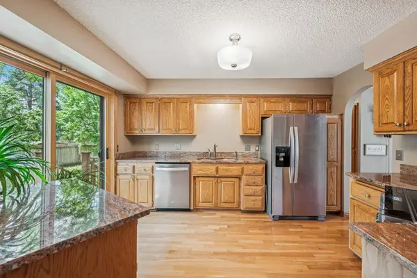 300 120th AVE NW, Coon Rapids, MN 55448