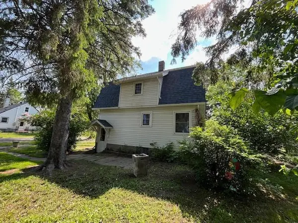 1901 Southern DR, Virginia, MN 55792