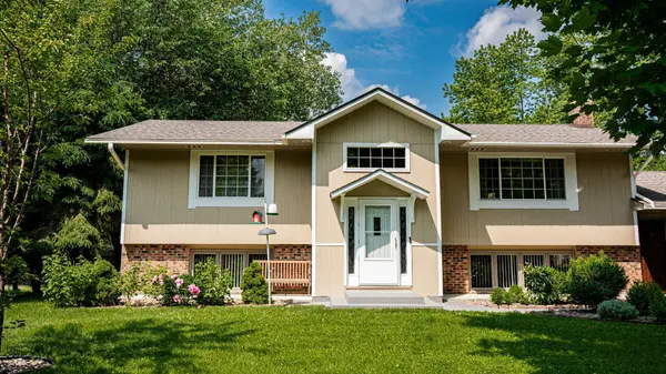 17296 Casey CT, Prior Lake, MN 55372