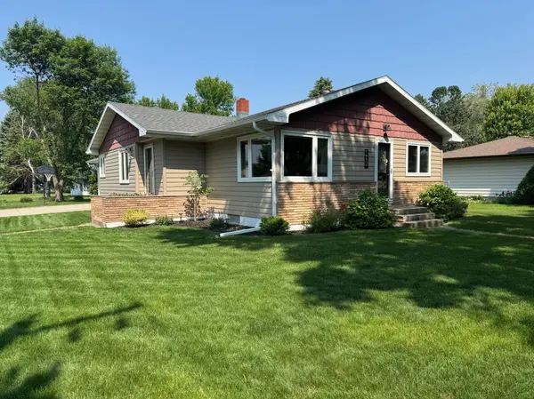 401 5th ST NE, Barnesville, MN 56514