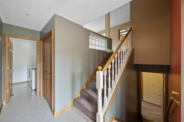 30170 Norway DR NW, Cambridge, MN 55008