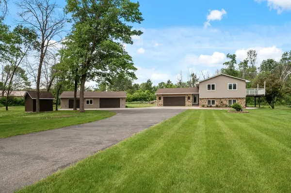 30170 Norway DR NW, Cambridge, MN 55008