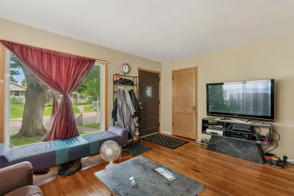 3810 Regent AVE N, Robbinsdale, MN 55422