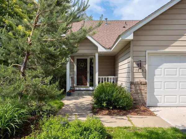 1816 Commonwealth DR, Burnsville, MN 55337