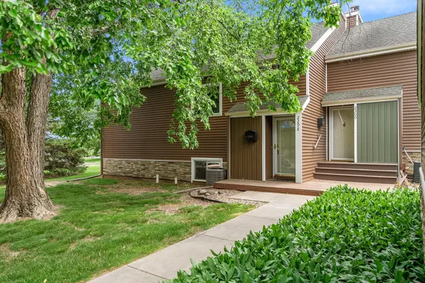 2298 Long AVE, Saint Paul, MN 55114