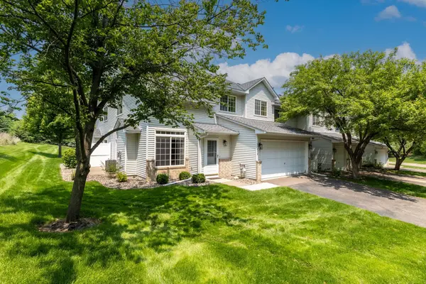 8741 Quarry Ridge LN #H, Woodbury, MN 55125
